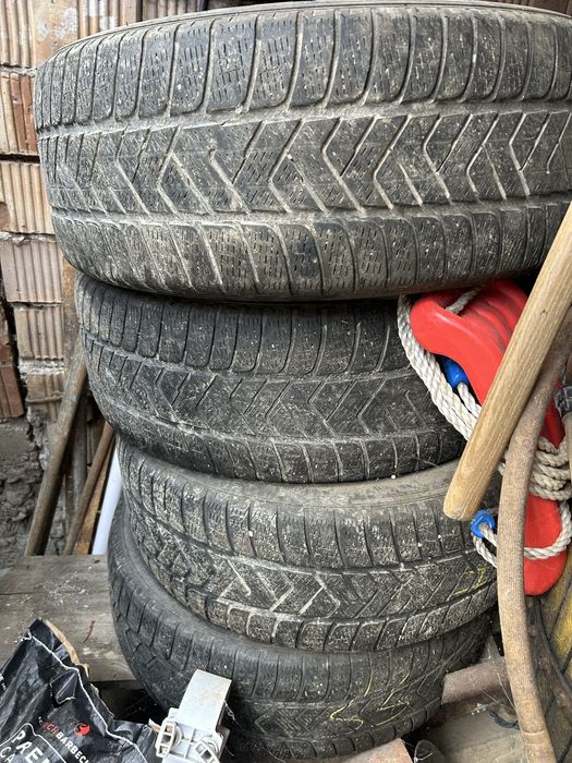 Set Cauciucuri 235/65/18