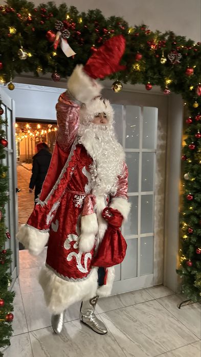 Дед Мороз и Снегурочка