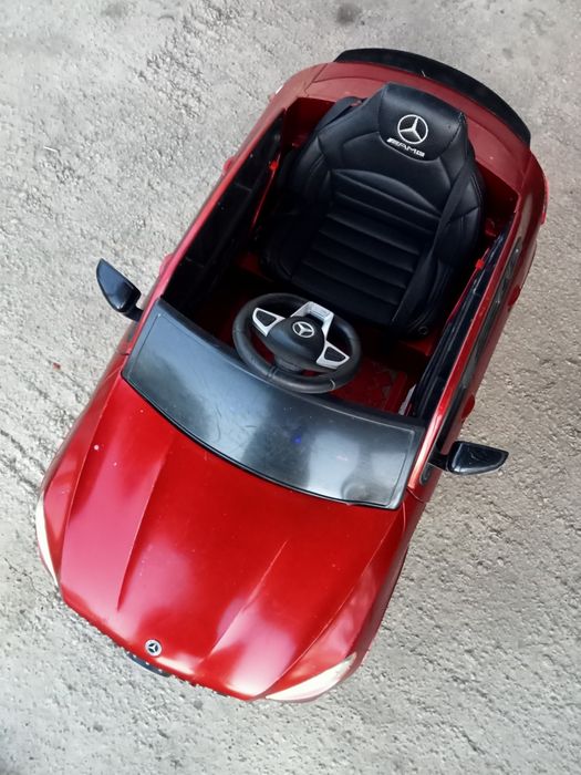 Mașinuța pentru copii, model Mercedes AMG GLC63 Sport