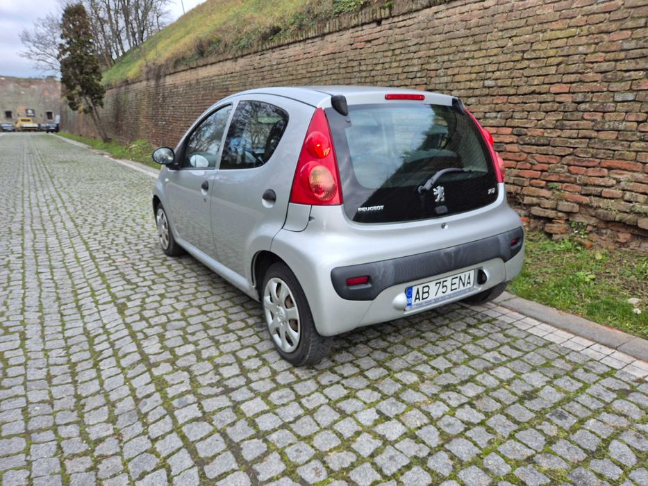Peugeot 107 2011 de vânzare. Preț 2500 euro negociabil