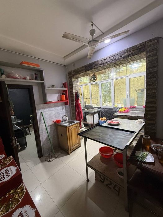 Юнусабад Мега 1-Линя Продается Нежилой