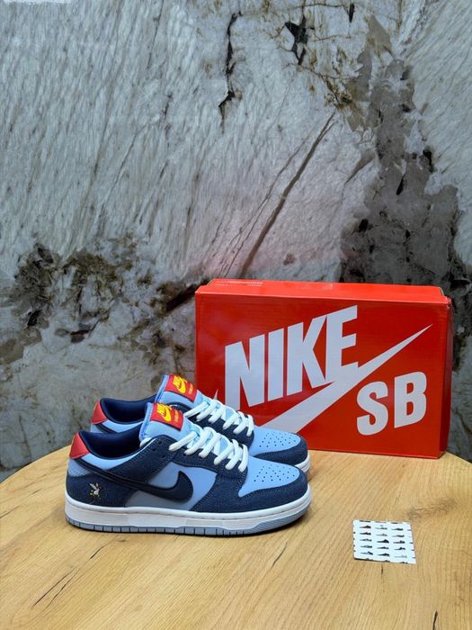 Кроссовки.  Nike