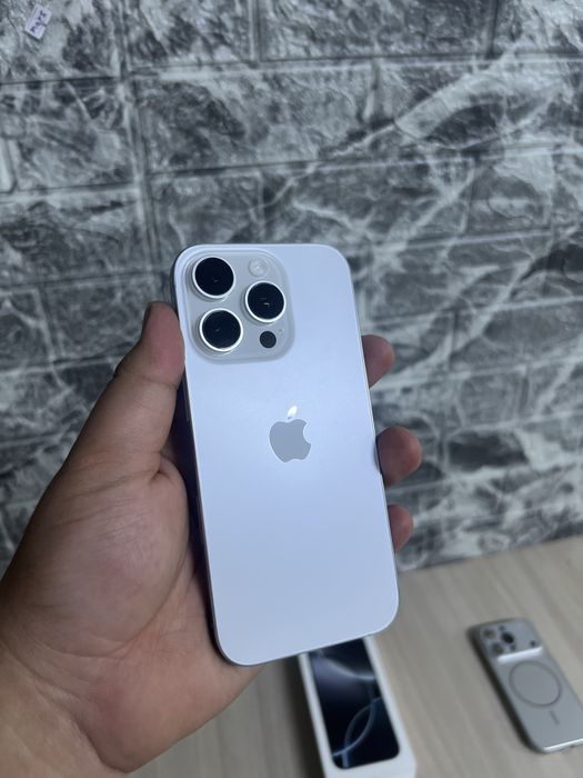 Срочно Продам Айфон 16 про 16pro apple