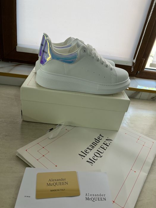 Alexander McQueen 42
