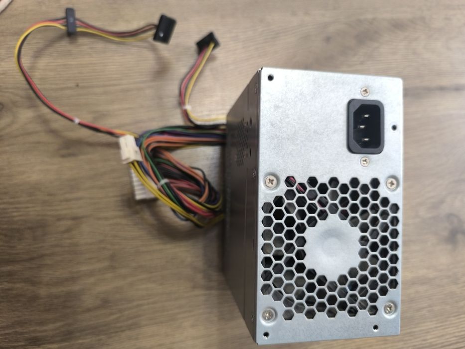 Продам блок питания на компьютер