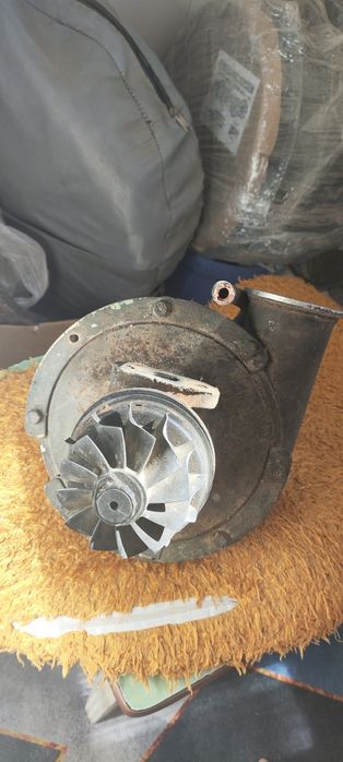 Турбина Holset на двигатель WD615 / HOWO SINOTRUK