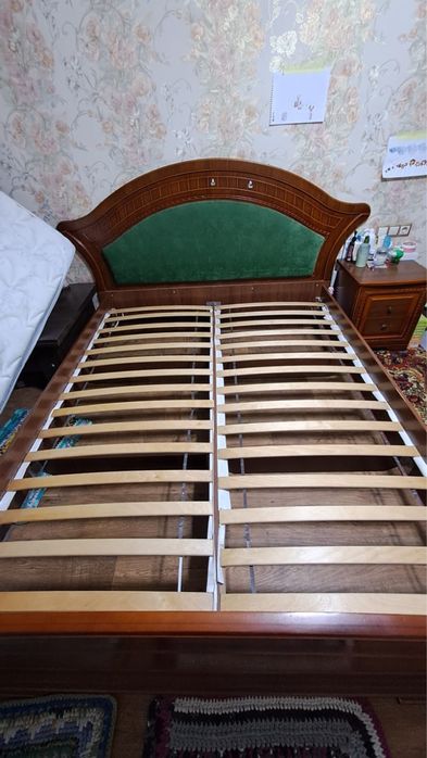 Кровать двухспальная 160*200 б/у