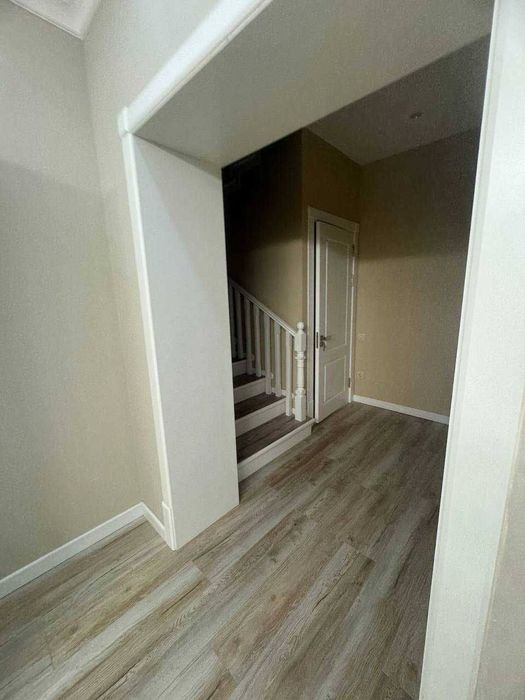 СРОЧНО Сдается шикарный дом рядом с махаллей Амир Темур ( н395 )