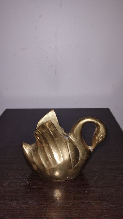 Много красива фигурка на лебед. Месинг.
