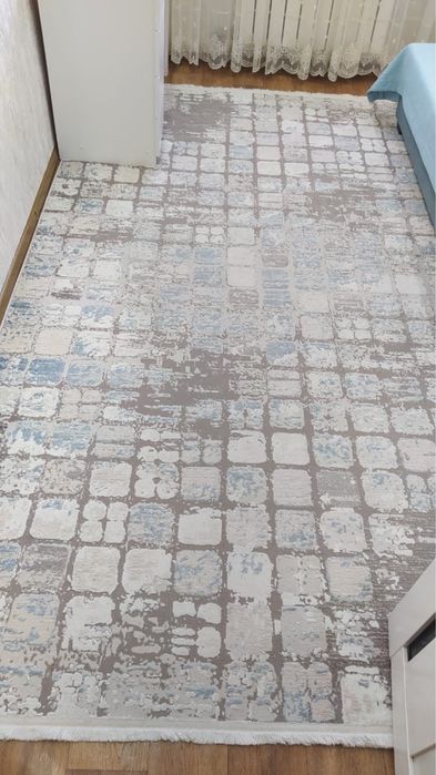 Продаю палас 5*2,5