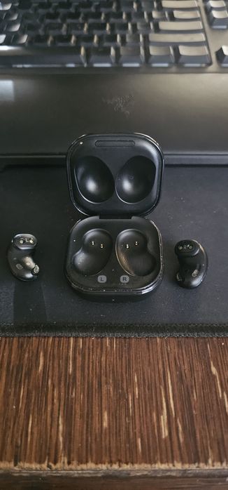 Căști samsung Galaxy Buds Live