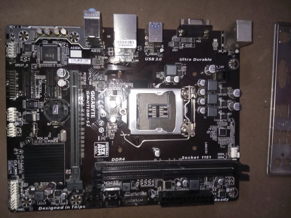 Продам материнскую плату