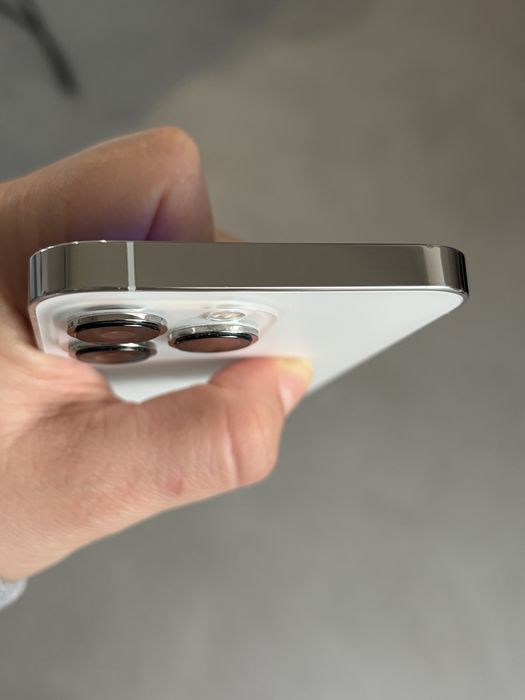 Iphone 13 Pro - идеално състояние!