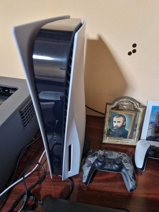 Consola ps 5 noua