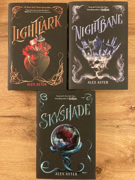 Фентъзи книги, Alex Aster