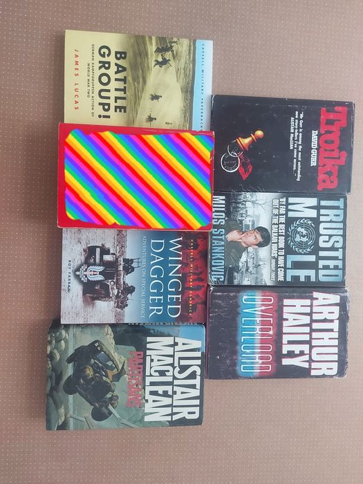 Книжки на английском по 5000тг