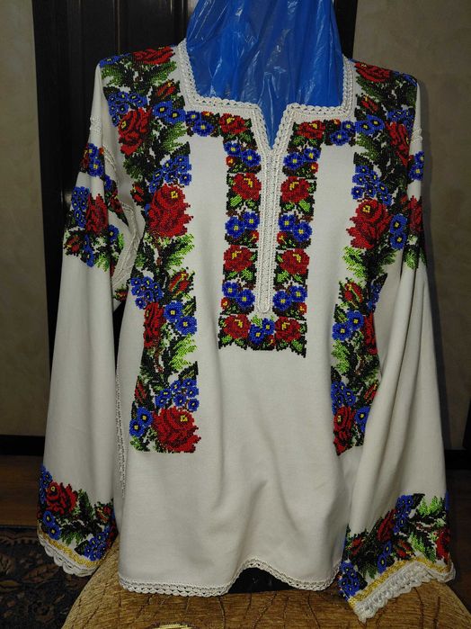 Camesi populare romanesti femei si barbati