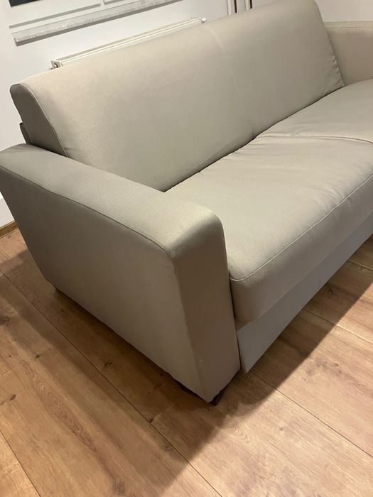 Vând canapea extensibila cu saltea