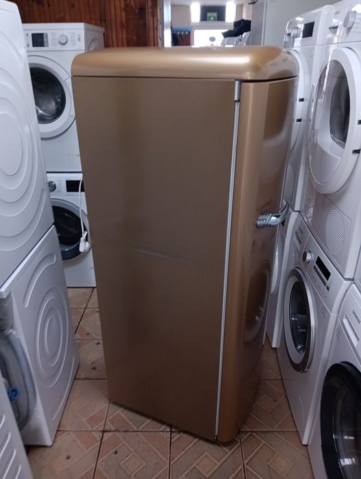 Хладилник с вътрешна камера Gorenje ретро дизайн 2 години гаранция!