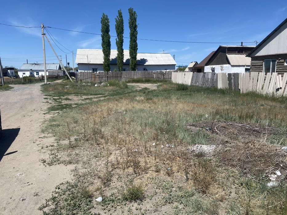 Продам пустой участок земли