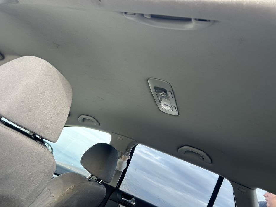 Vand golf 5 19 TDI 105 cu toate acte la zi mai multe detali la telefon