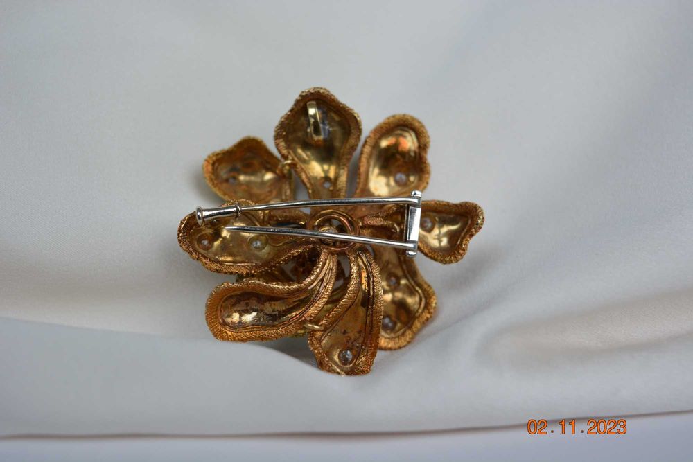 Антична английска брошка с 26 брилянта/диаманта