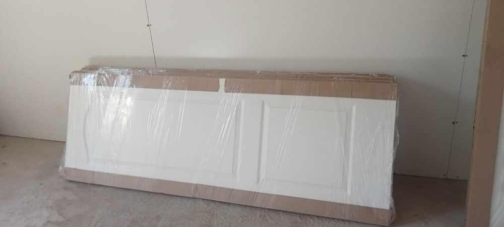 Продам между комнатные двери новые