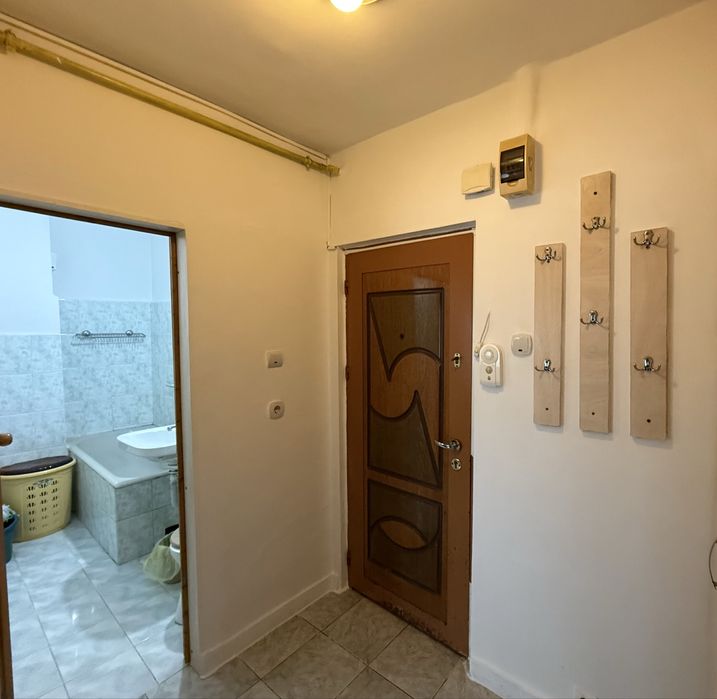 Garsoniera mare decomandata Cora Constanta