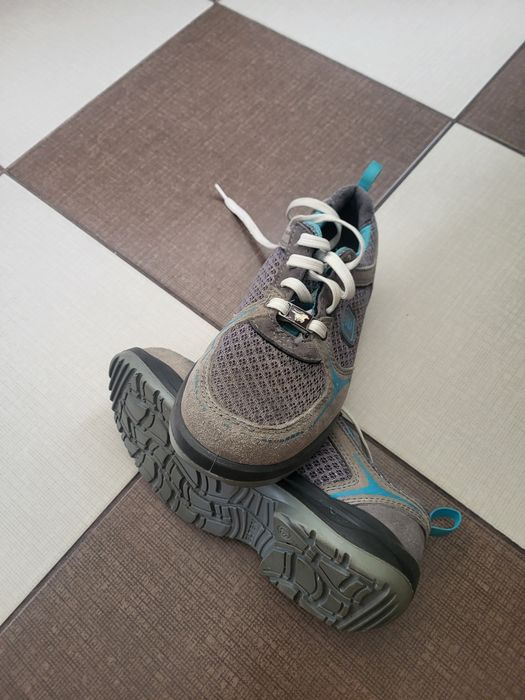 Pantofi cu bombeu dama 37