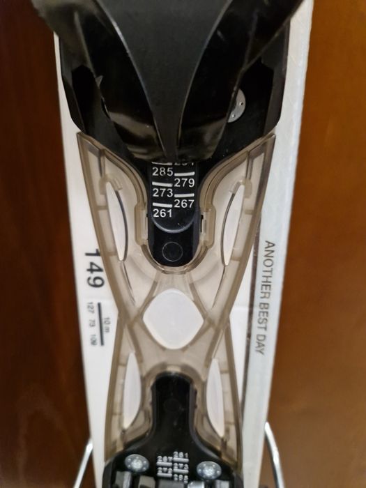 Ски Rossignol Famous 8, 149 см + обувки Nordica NXT N2 размер 24