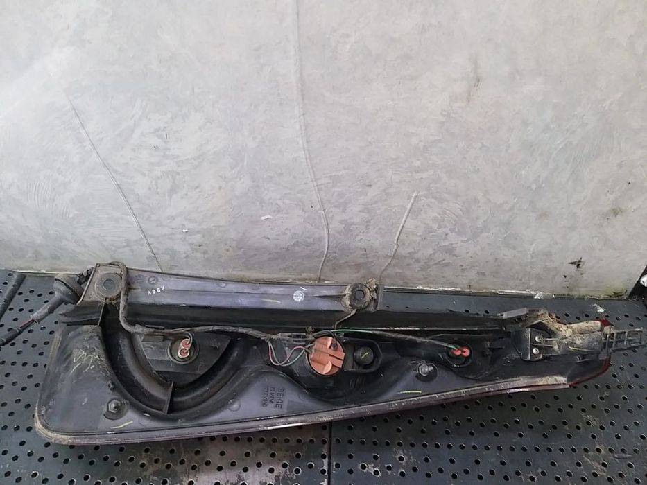 Stop tripla lampa stanga nissan note e11
