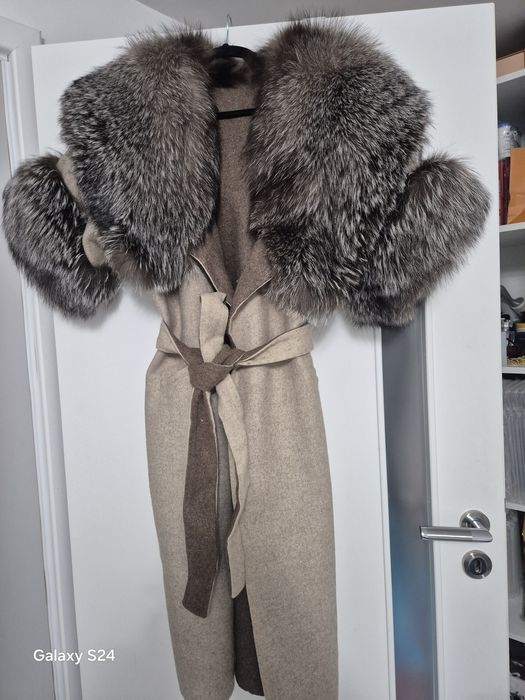 Vând palton alpaca elegant blana naturala
