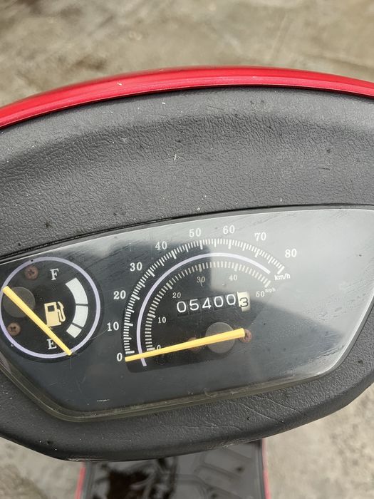 Продавам скутер без документи