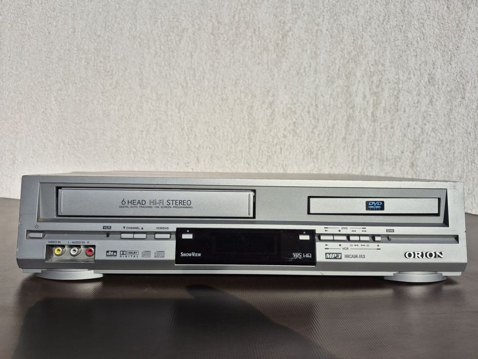 Vand DVD / VCR pleyer video recorder marca Orion model  DVD/VR 2953 SI