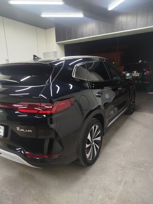 BYD chipiyon 2023 yili  605 zapas hod