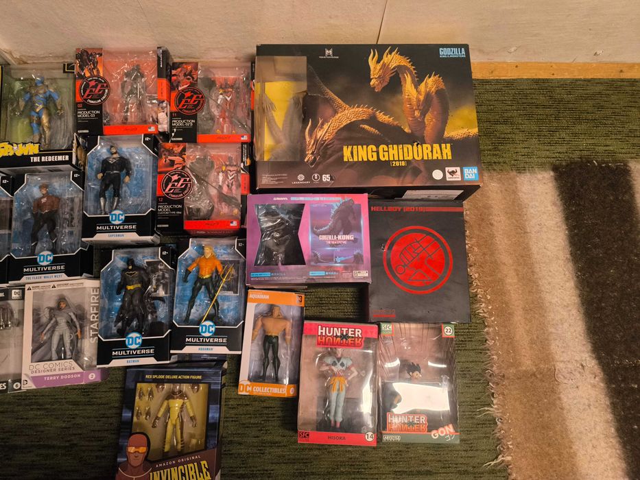 Разни Екшън фигури