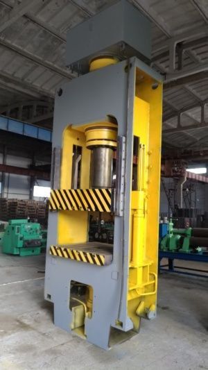 Ремонт гидравлических прессов  и  имееться запчасти в наличии