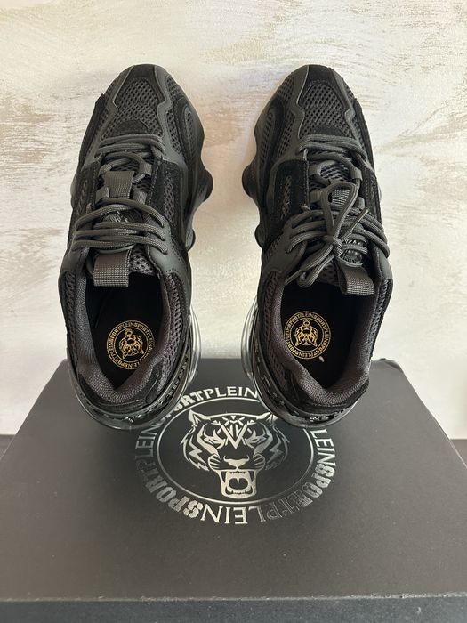 Отново Philipp Plein Sport мъжки обувки модел 2025!