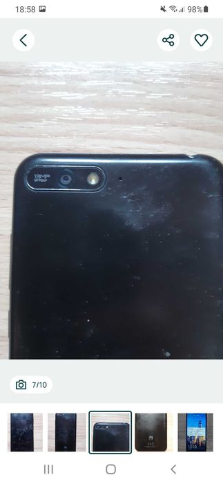 Телефон HUAWEI, работещ и заключен с пукнат дисплей