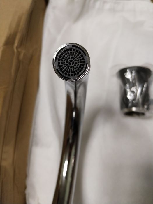 Продам современный интерьерный кран на кухню