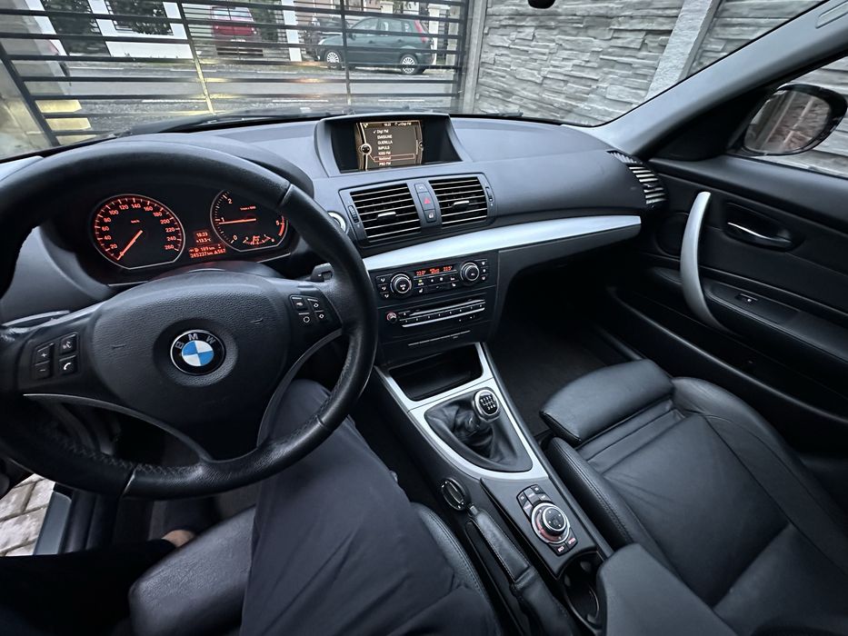 BMW Seria 1  2010 Facelift 204 cp