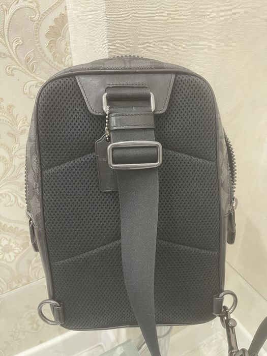 Продам сумку Coach оригинал