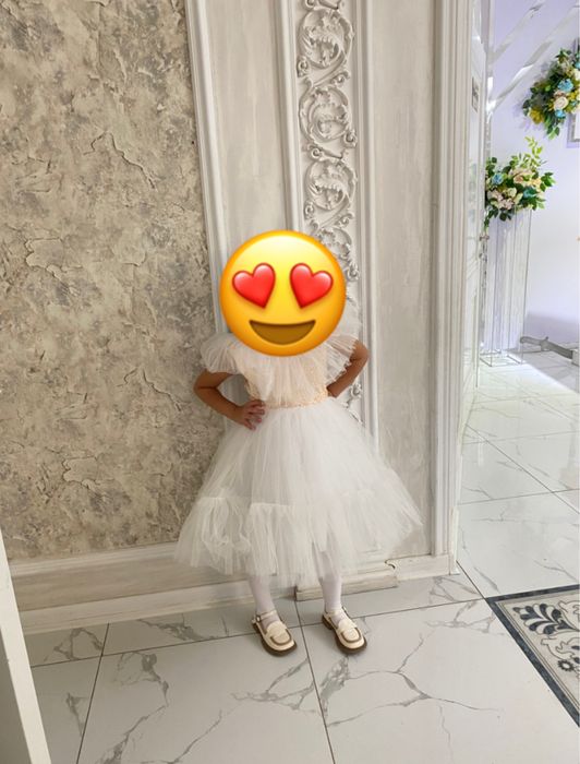 Қыз балаға платья сатылады