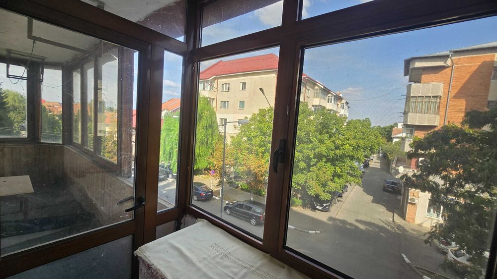 Apartament 2 camere decomandat, balcon 7,5 mp–Centru[deasupra 5 to go)