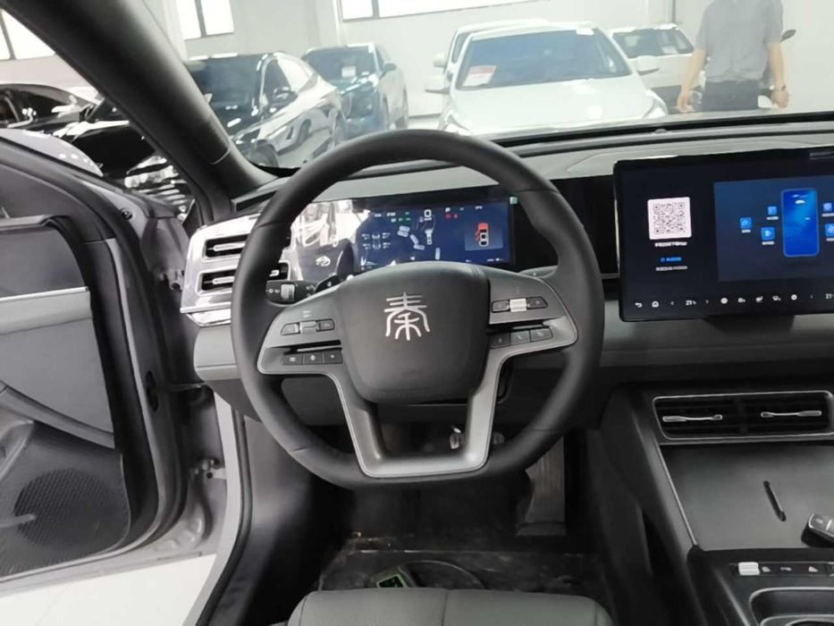 BYD Qin L 2026 DM-i 128KM Leading Edition