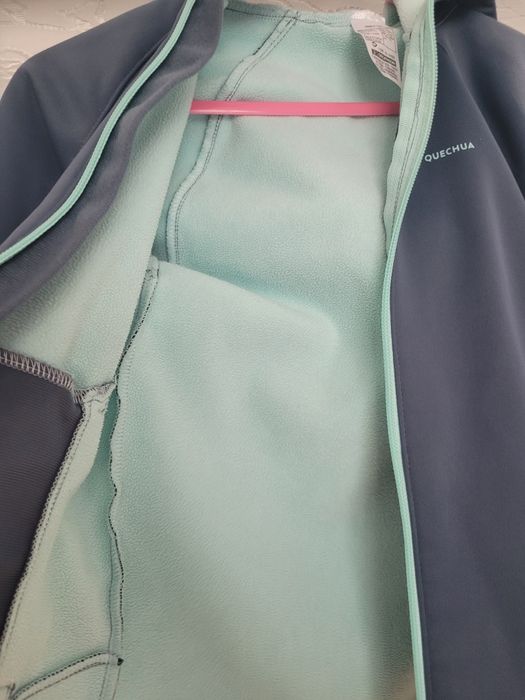 Geaca Softshell drumetie la munte