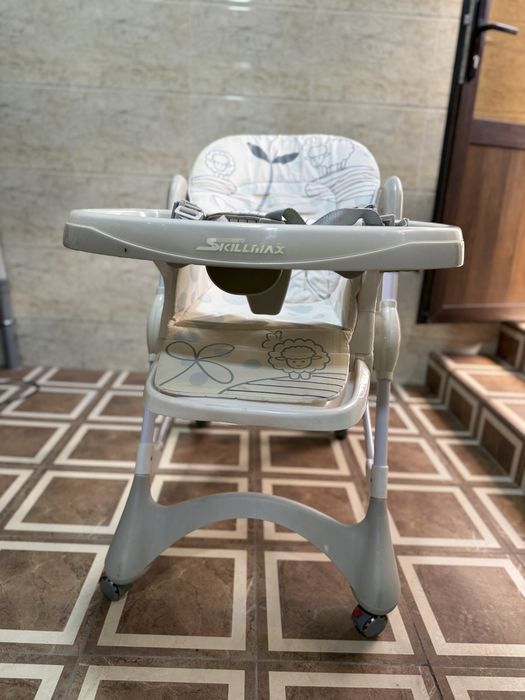 Bolalar stuli sotiladi