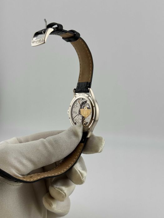 Наручные золотые часы Chopard Classique Depuis 1860