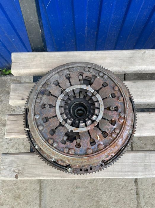 Продам сцепление в сборе