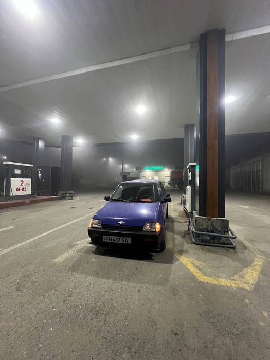 Tico srochna sotiladi old oynasi elektroni mator karopka zoʻr Li salon